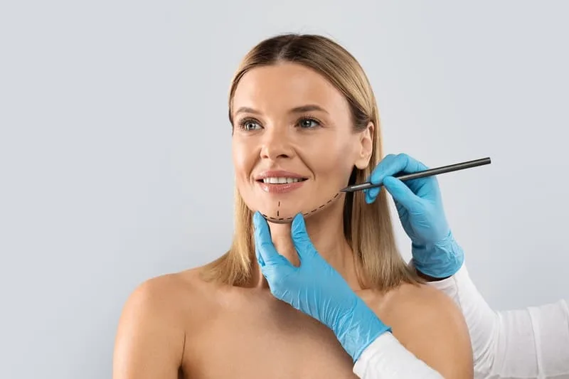 Lipoescultura facial